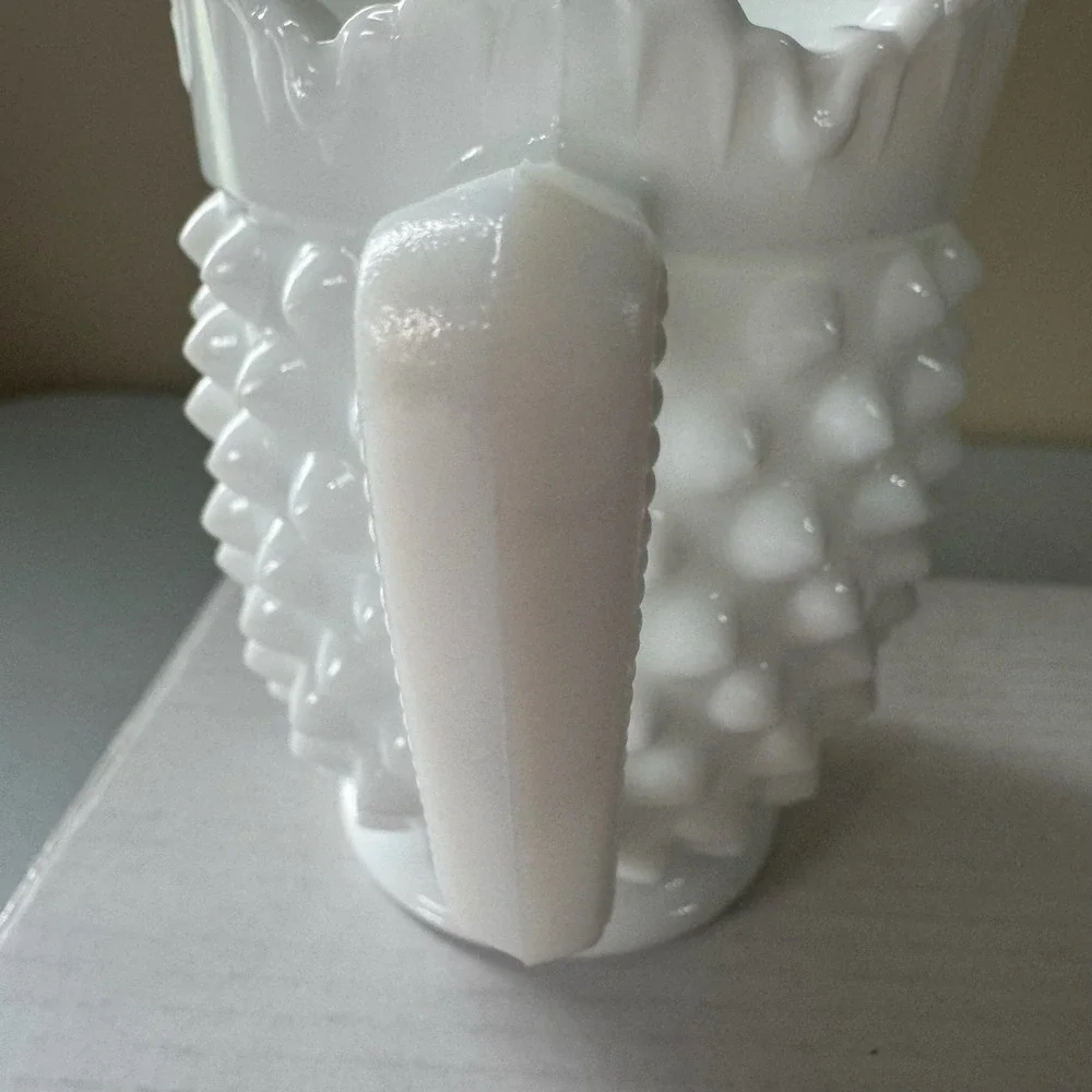 Fenton charming vintage glassware