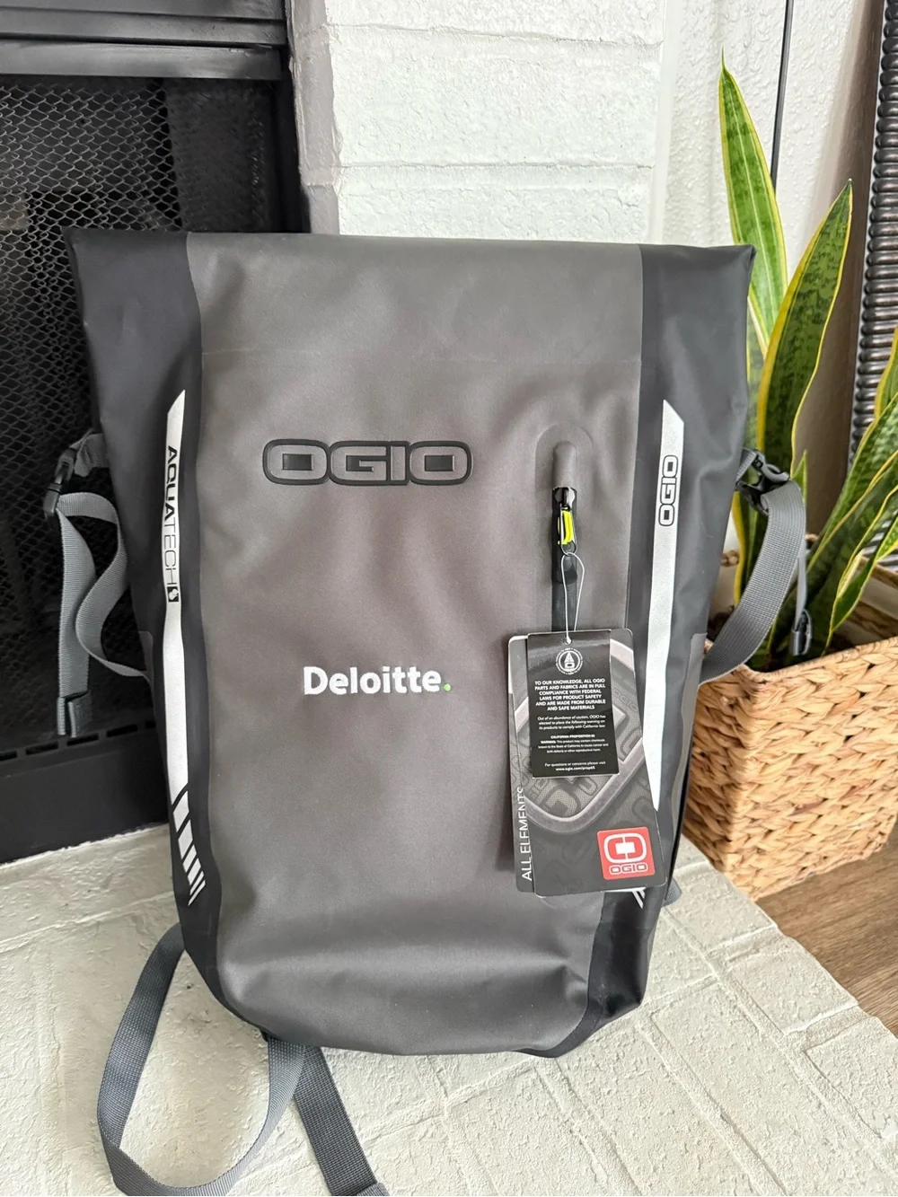 OGIO Motorcycle Backpack All Elements Black AquaTech Air Flow System Bag NWT