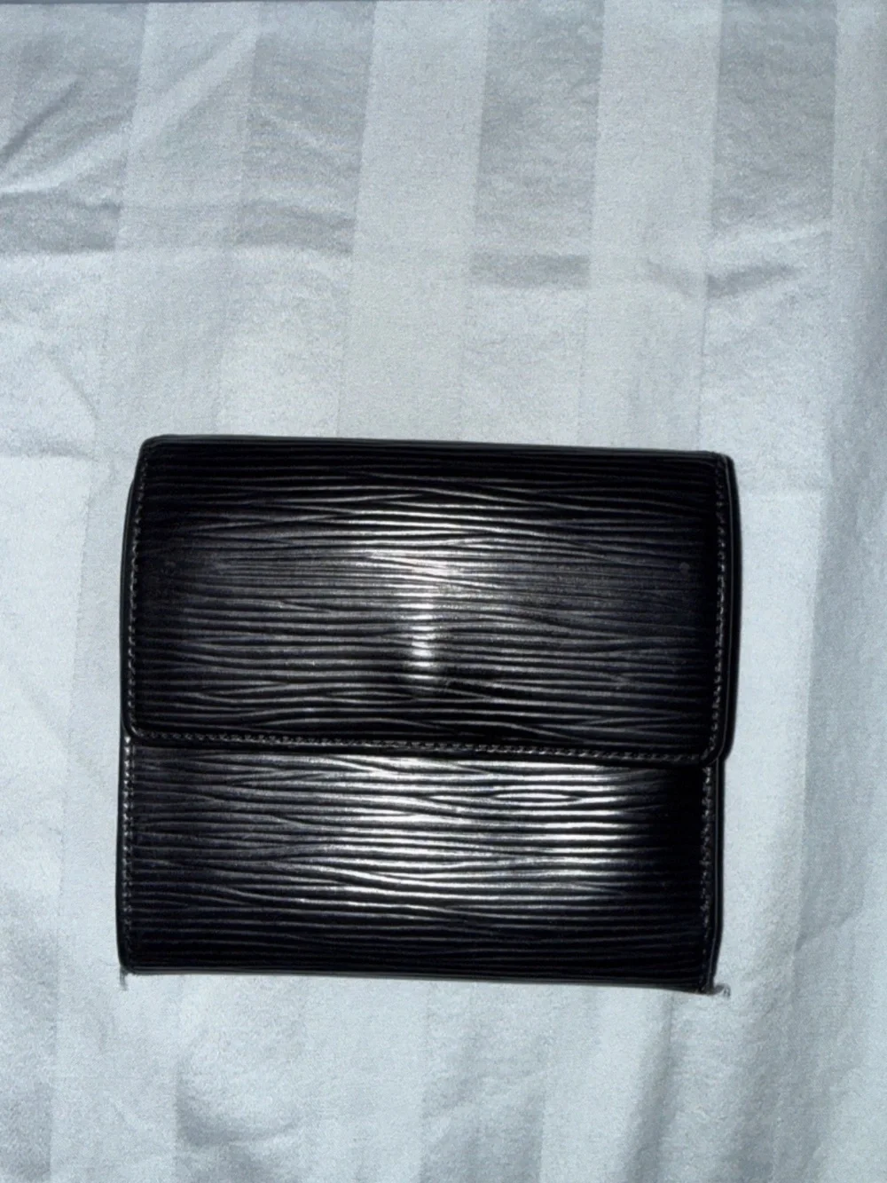 Louis Vuitton Epi Leather Black Bifold Wallet Small Snap Closure