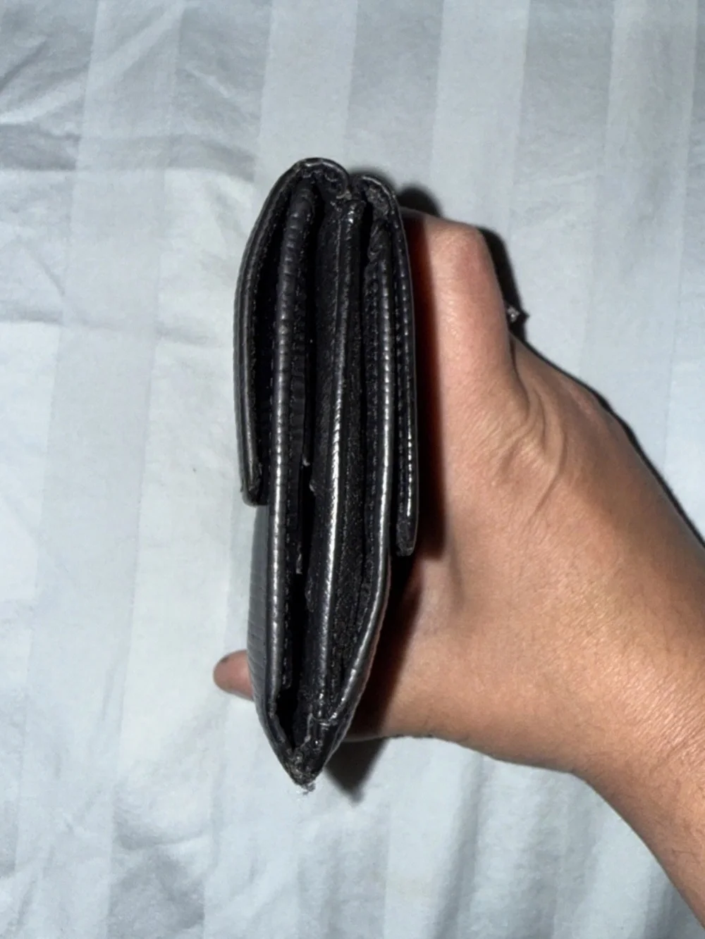 Louis Vuitton Epi Leather Black Bifold Wallet Small Snap Closure