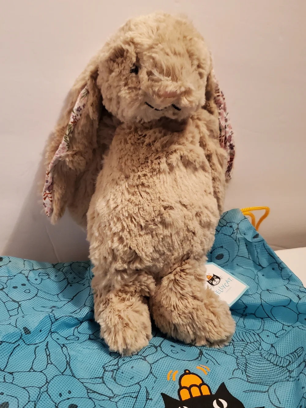 Jellycat note included
