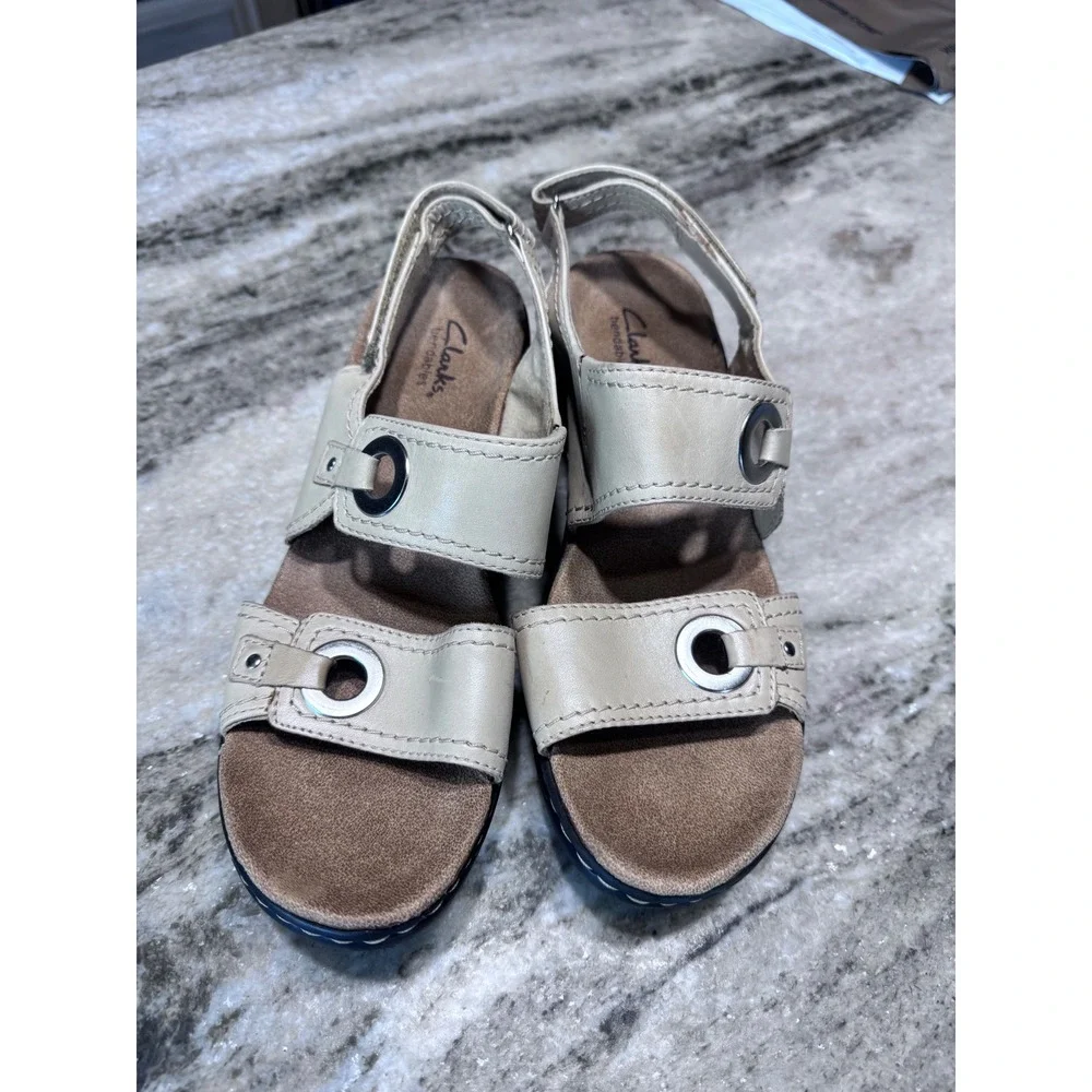 Clarks excellent pre