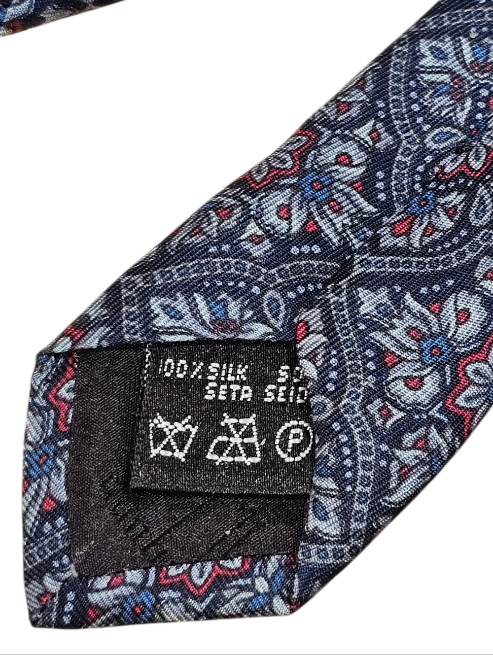 Dunhill tie this