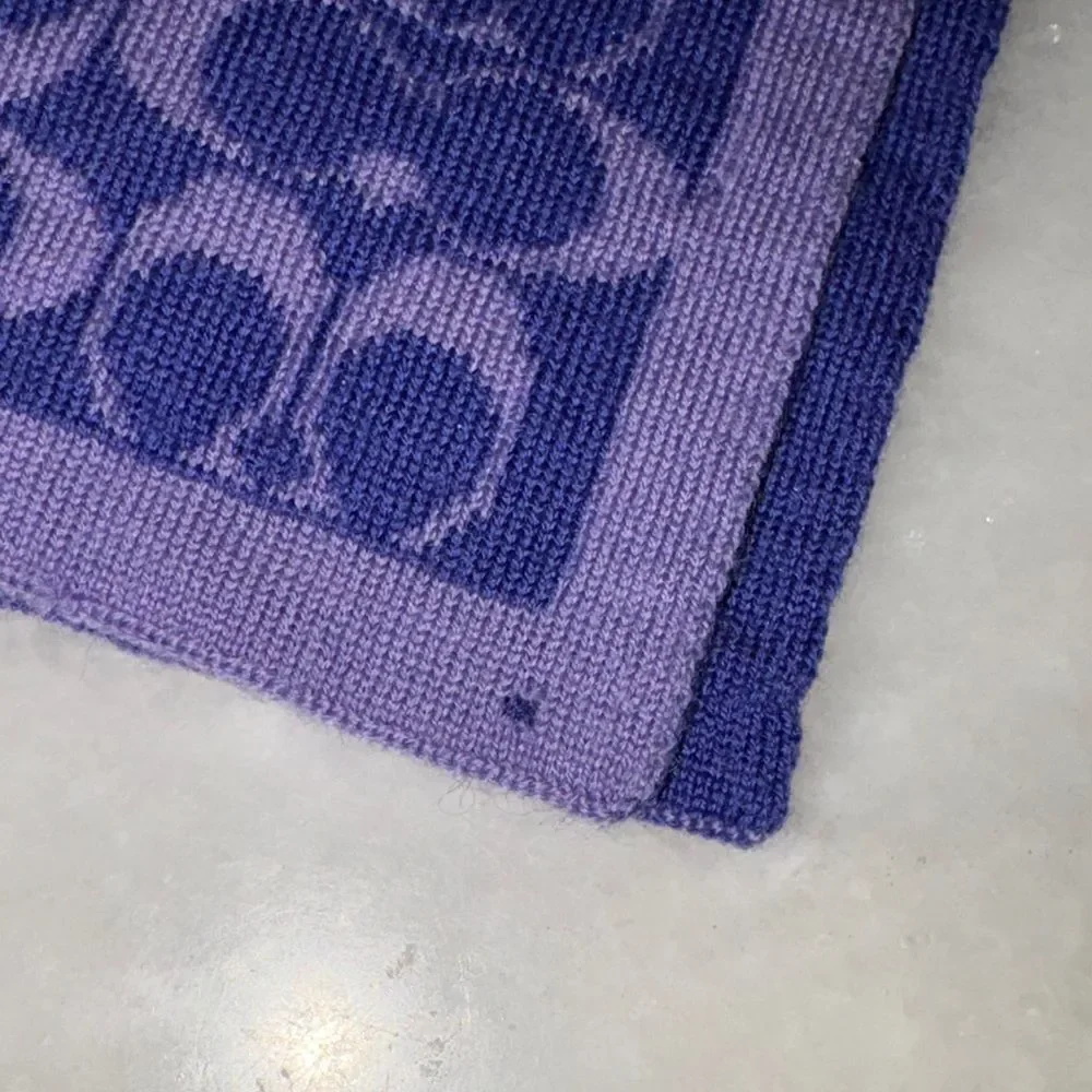 Coach scarf beautiful