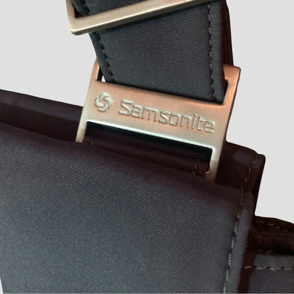 Samsonite crossbody computer