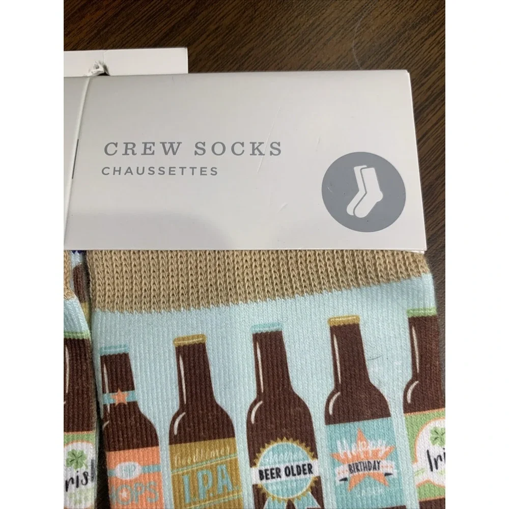 Hallmark Chaussettes‎ Crew Socks Beer Socks NWT A Pair (1)