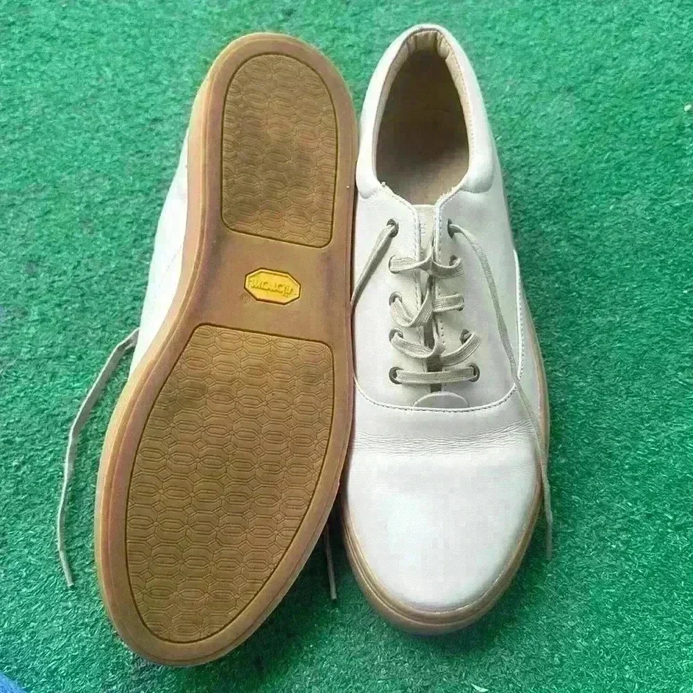 Nisolo excellent authentic