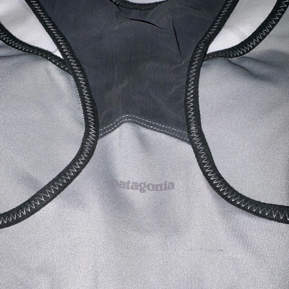 Patagonia Women's Gray Sports Bra Size Small Racerback