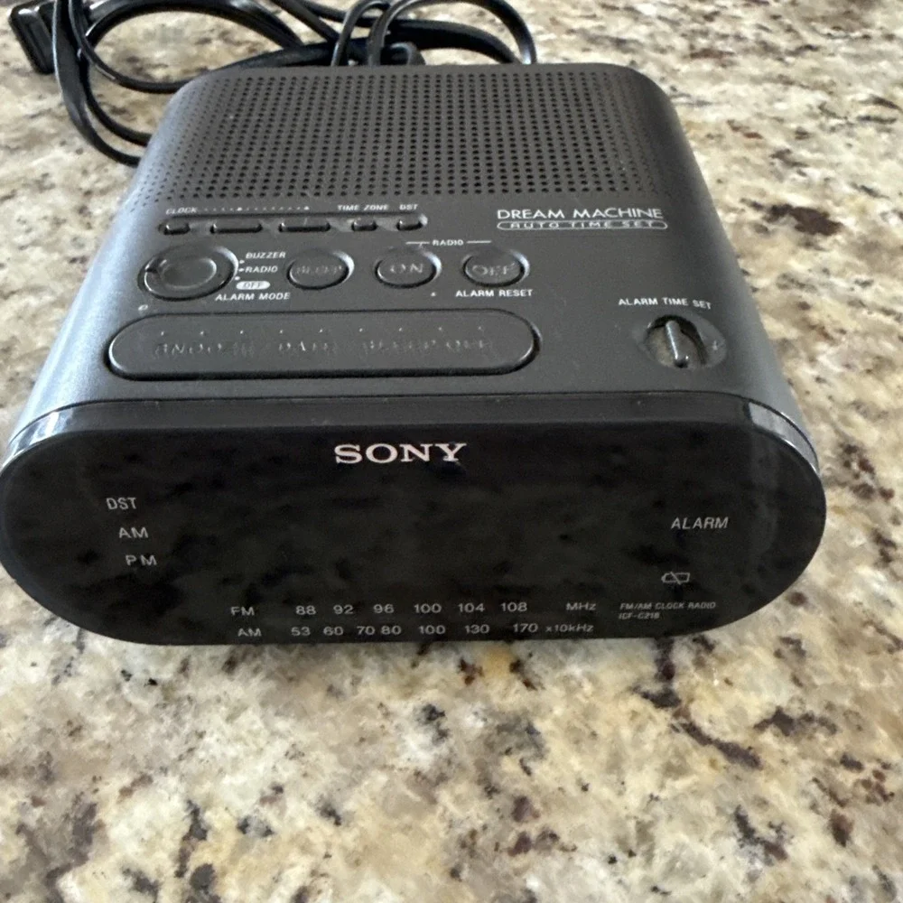 SONY DREAM‎ MACHINE Vintage Digital Alarm Clock AM FM Radio Black 4182 Tested