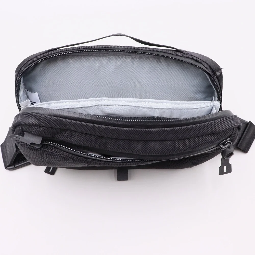 Magnetic Bag Company ** shows