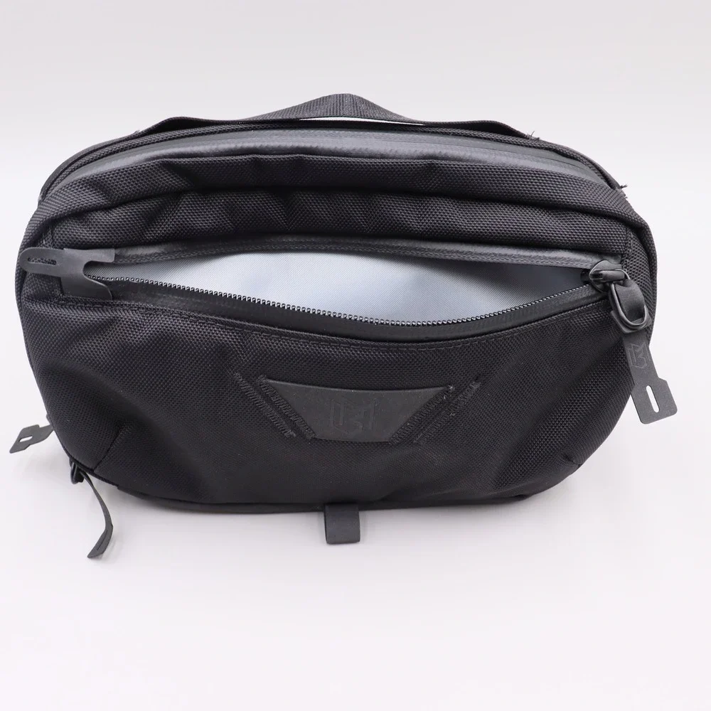 Magnetic Bag Company ** shows