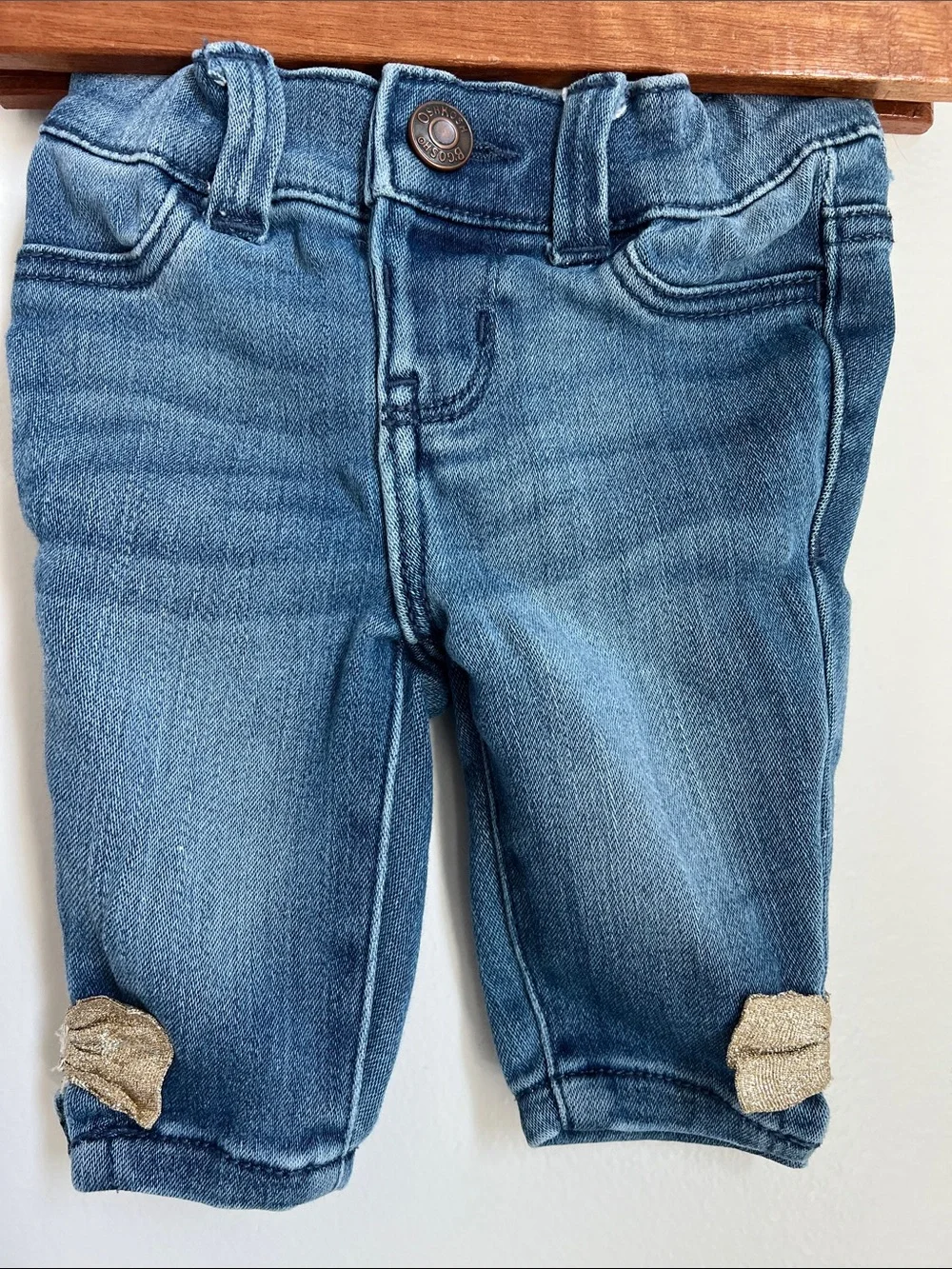 OshKosh B'gosh | Baby Blue Denim Jeans with Gold Bow Hem Detail Size 3 Months