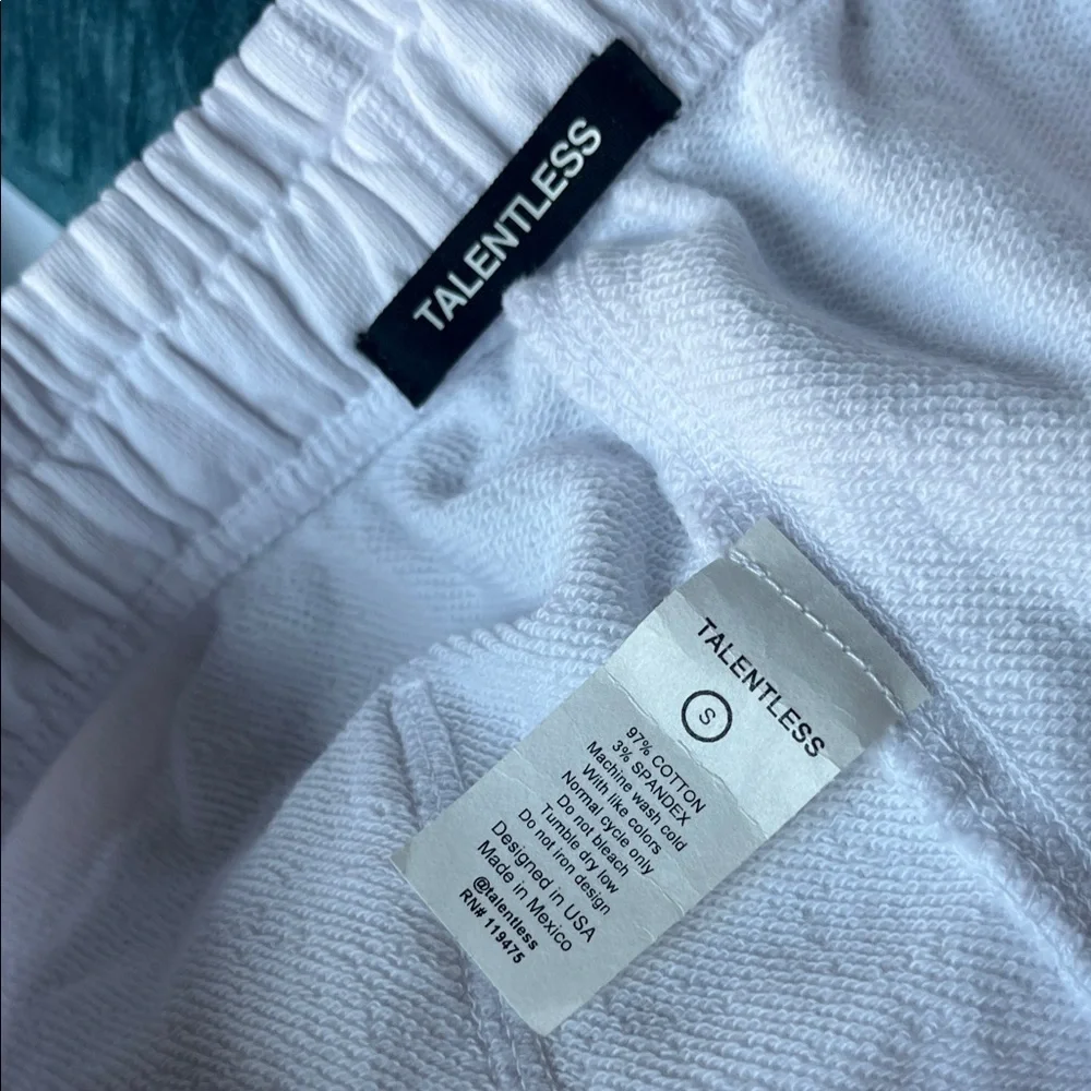 TALENTLESS comfortable stylish