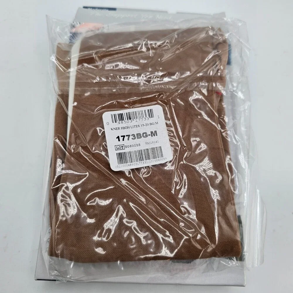 NWT Women's TRUFORM Lites Sheer Knee High Stocking‎ 15-20 mmHg (Beige) Medium