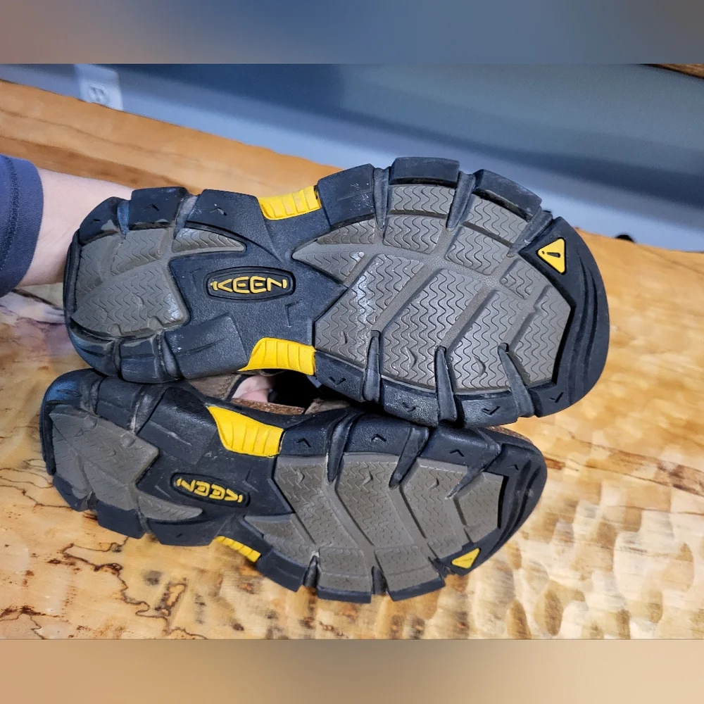 Keen •secure fit