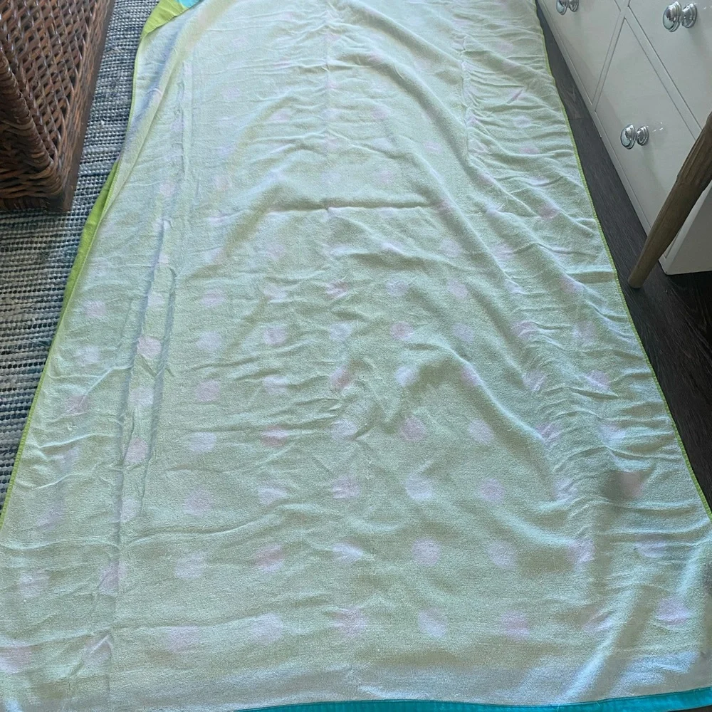 N/A green pink
