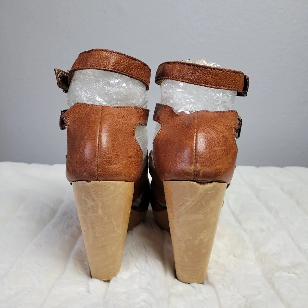 CYNTHIA VINCENT // jagger wooden platform leather gladiator wedge heels