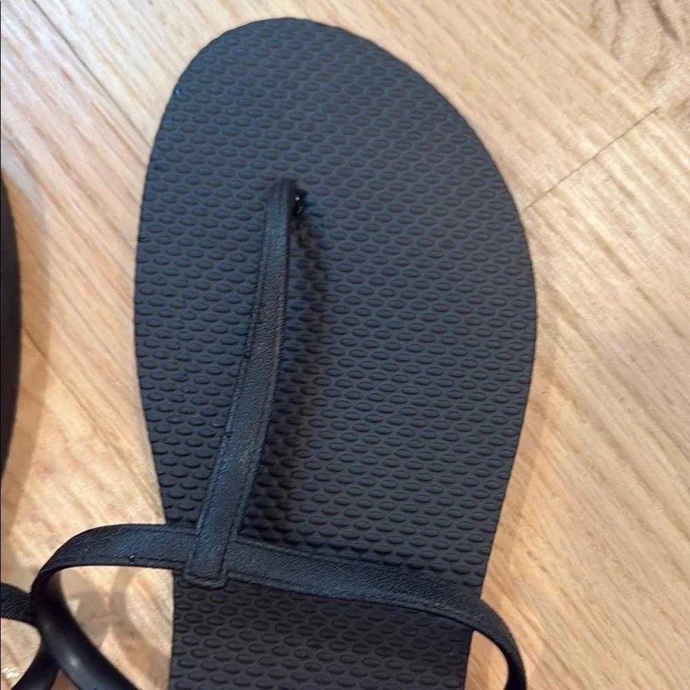 Old Navy strap black