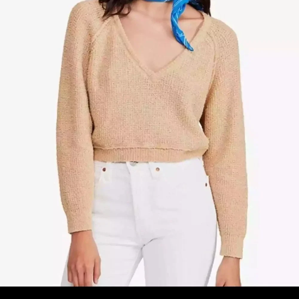 Free People High Low V-Neck‎ Cropped Sweater  Cream Size S
