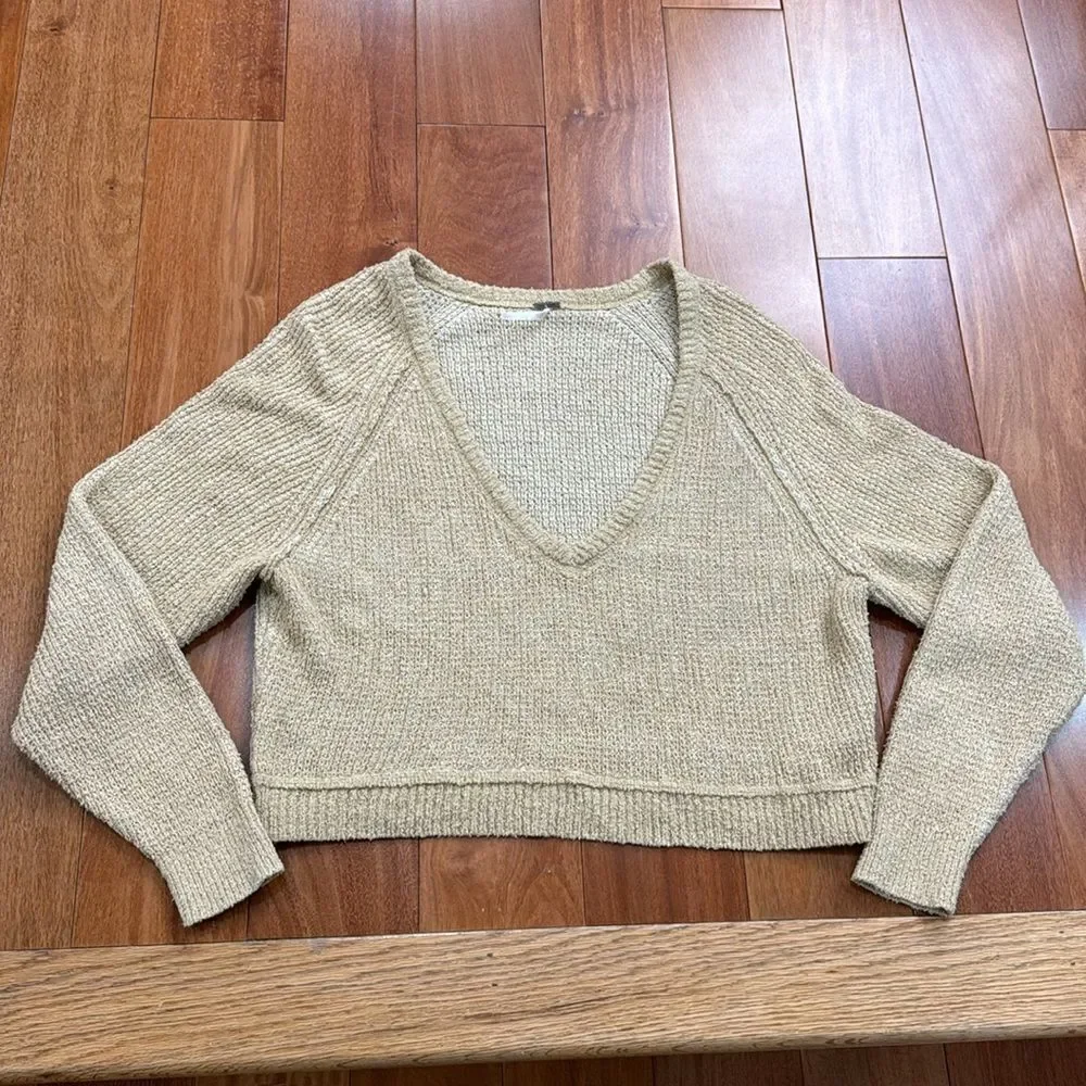 Free People High Low V-Neck‎ Cropped Sweater  Cream Size S