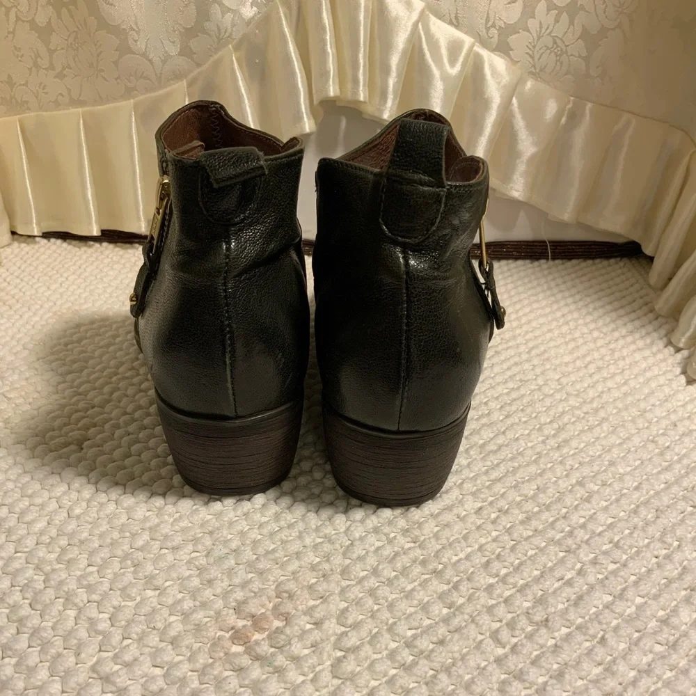 ERIC MICHAEL LEATHER BOOTIES