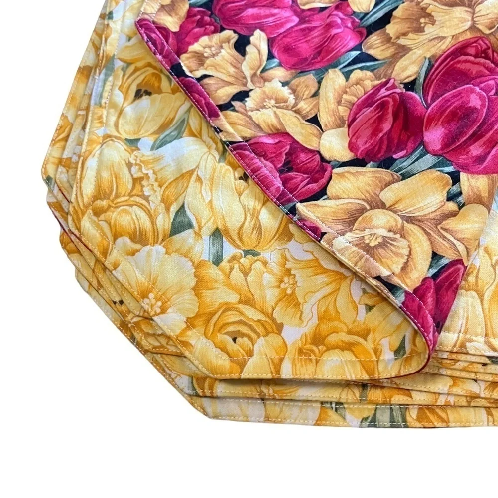 SET Of 12 Reversible Quality Red & Yellow Floral Octagon Spring Placemats 17x13”
