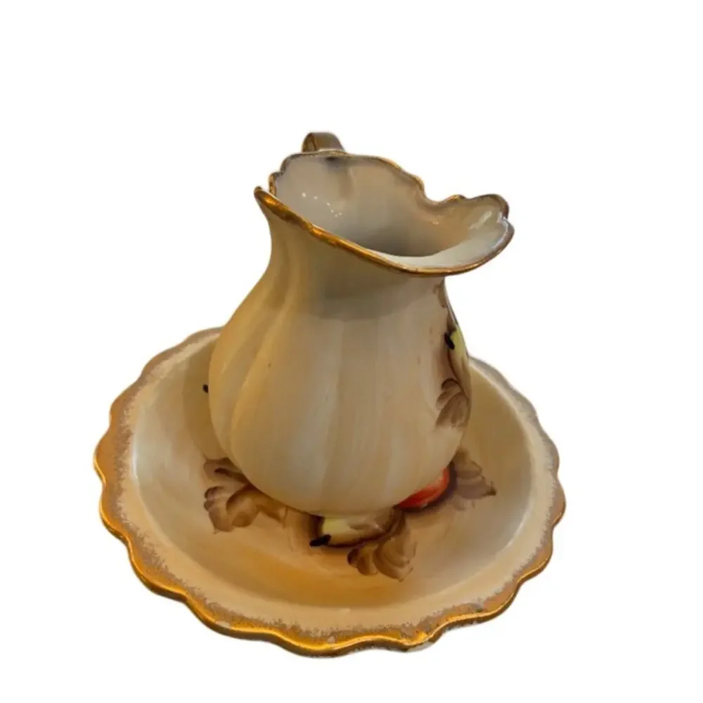 Unbranded porcelain vintage