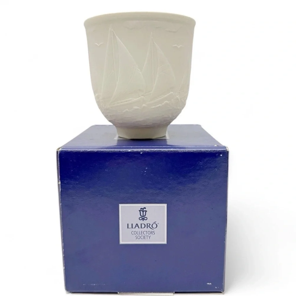 LLADRO Collectors Society - Sailing the Seas Cup Candle Holder Made in Spain.