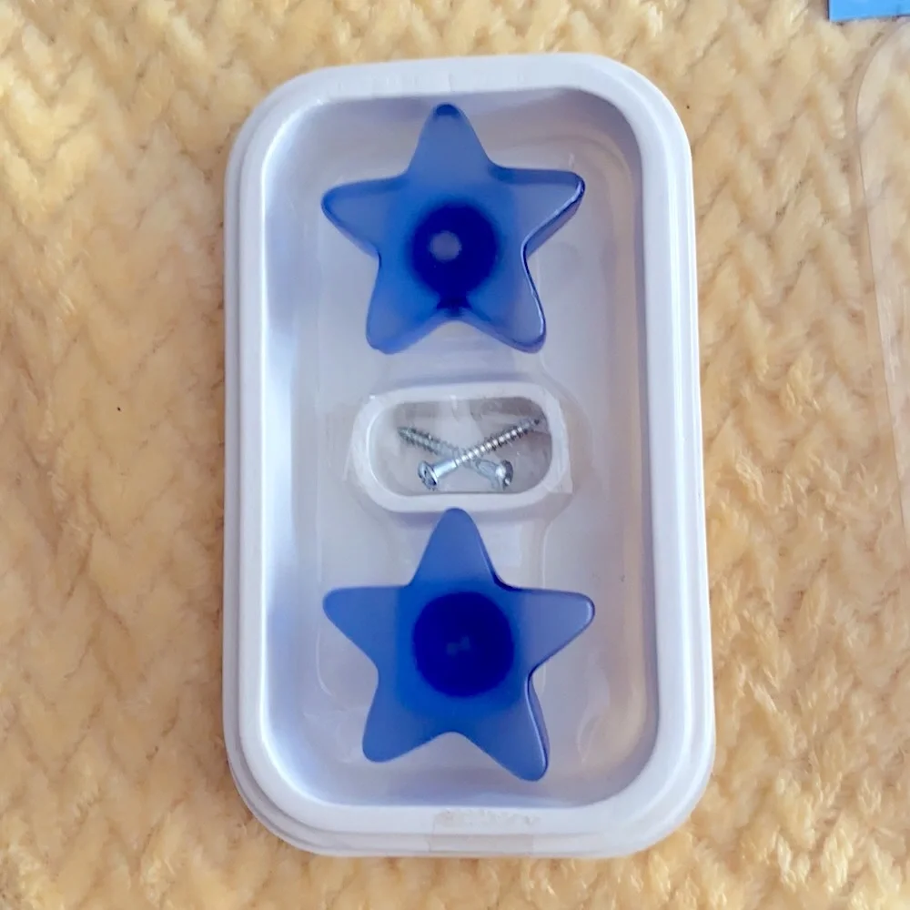 Target blue knobs