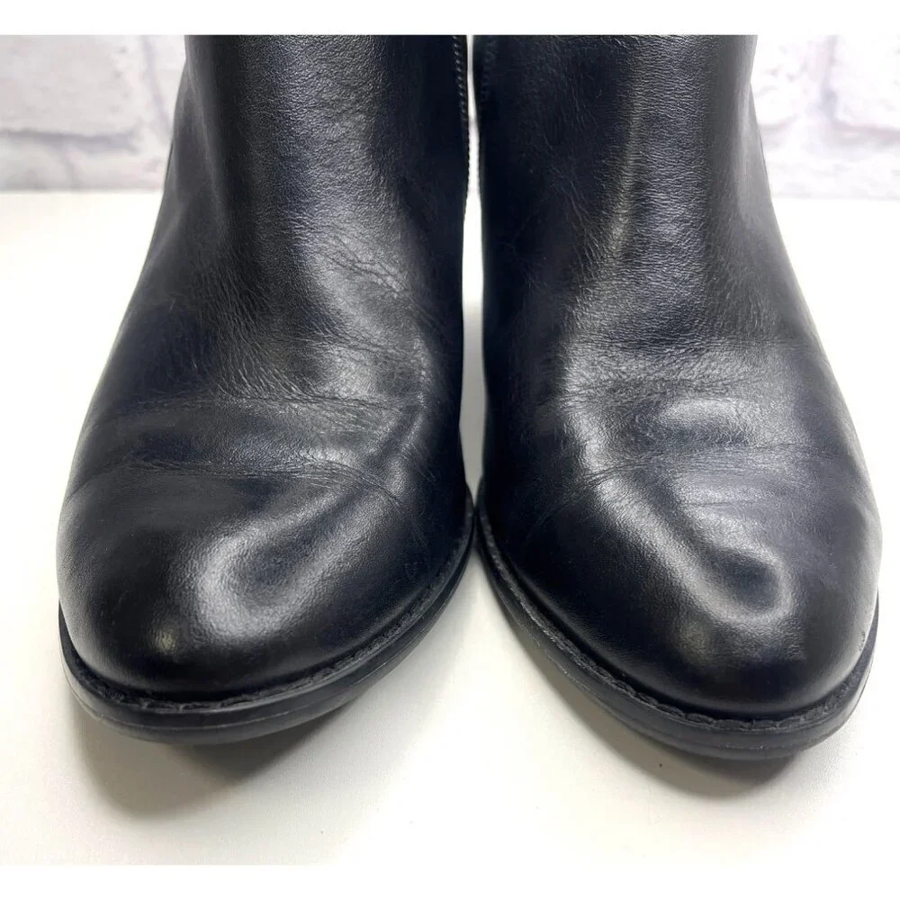 Vionic Georgia Orthaheel Studded Black Leather Ankle Boots Size 9 Booties