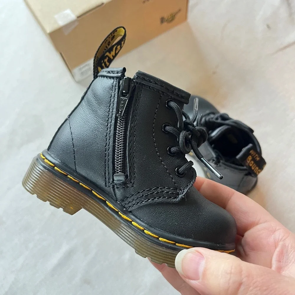 Dr. Martens 1460 I Infants Black Leather Lace Up Side Zip Boots Size 4 US 19 EU