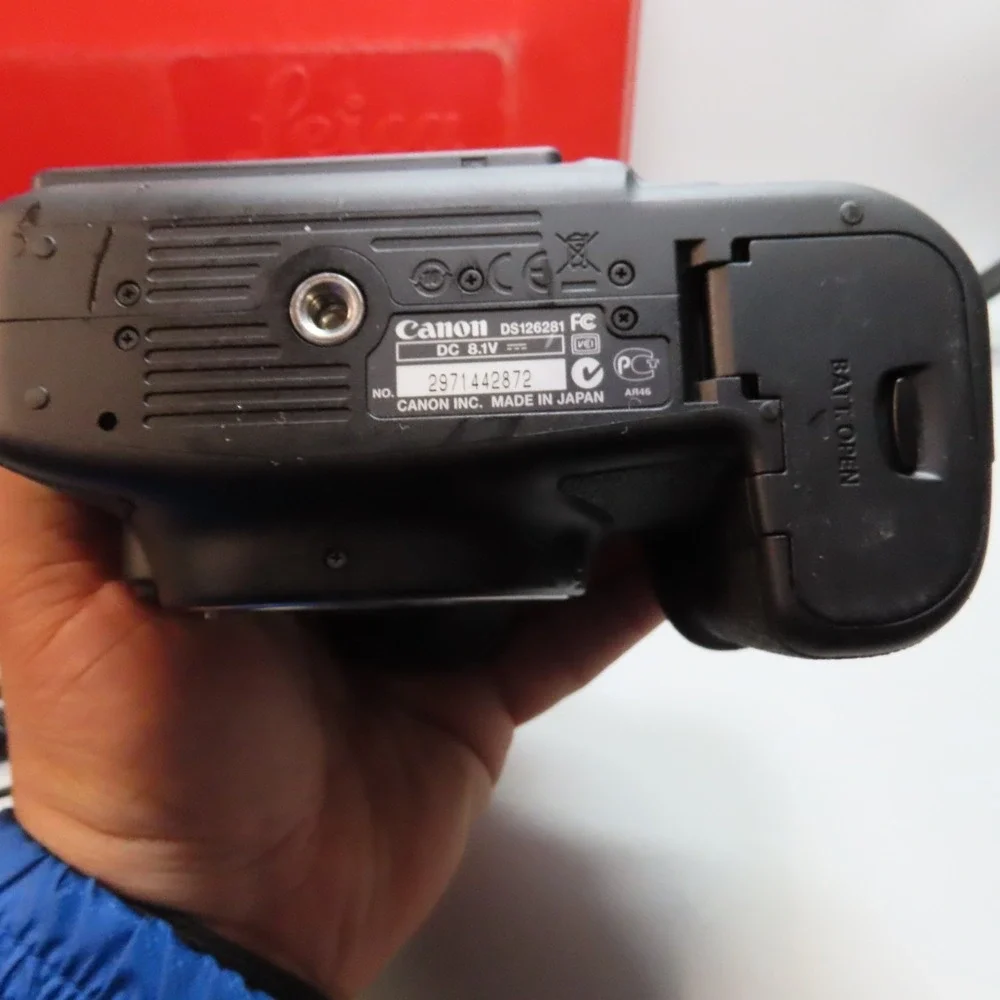 Canon 0mp slr any