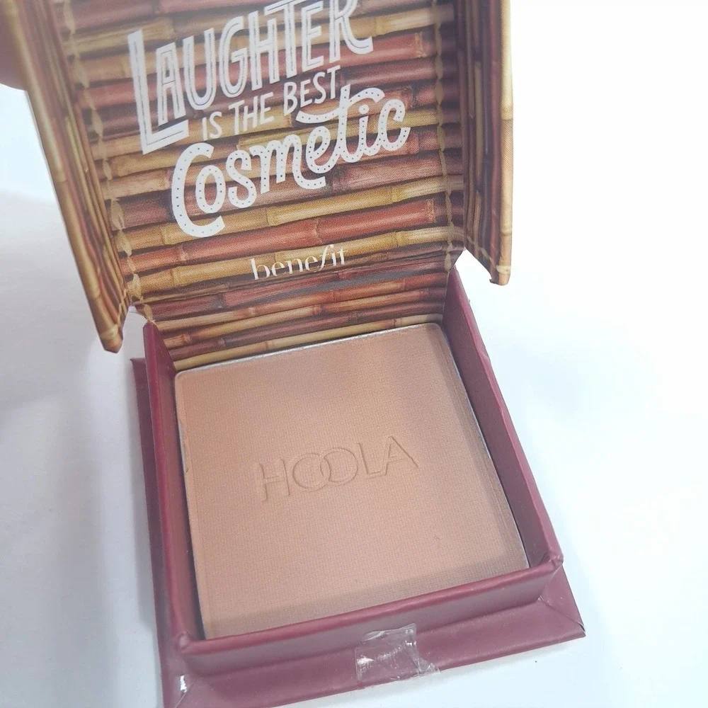 Benefit hoola matte