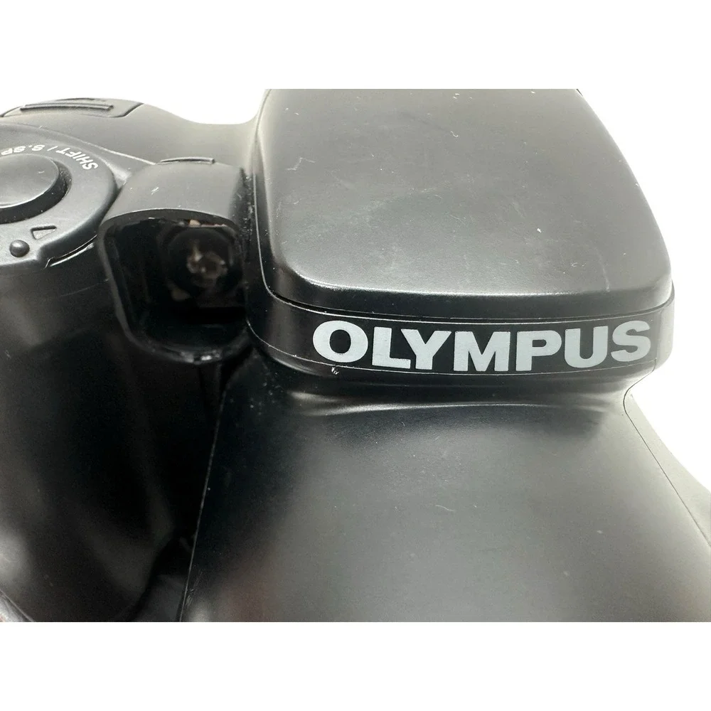 OLYMPUS IS-3 DLX ED QUARTZ DATE‎ 35mm w/35-180mm LENS Film Camera