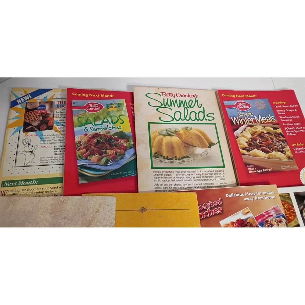 Lot of 12 Vintage Cook Books & Booklets, Recipes, Pillsbury and Betty Crocker