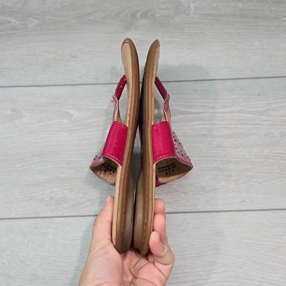 Born Women Leather Thong Sandals Flats shoes sz 8