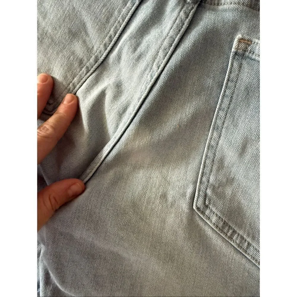 Gap Light Wash 5” Cutoff Jean Shorts size 28