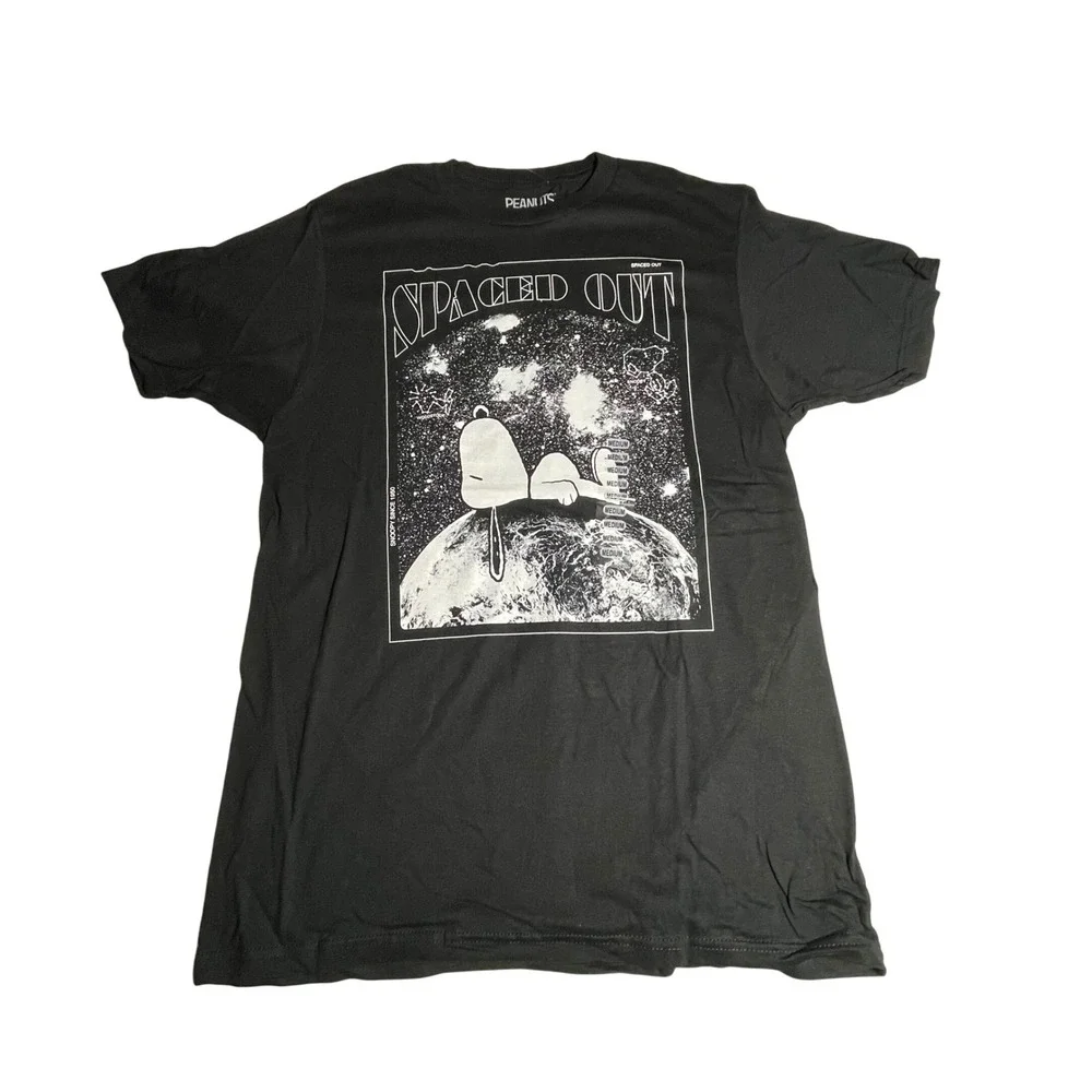 Peanuts Snoopy Spaced Out Graphic T-Shirt Black Cotton Medium Mens‎