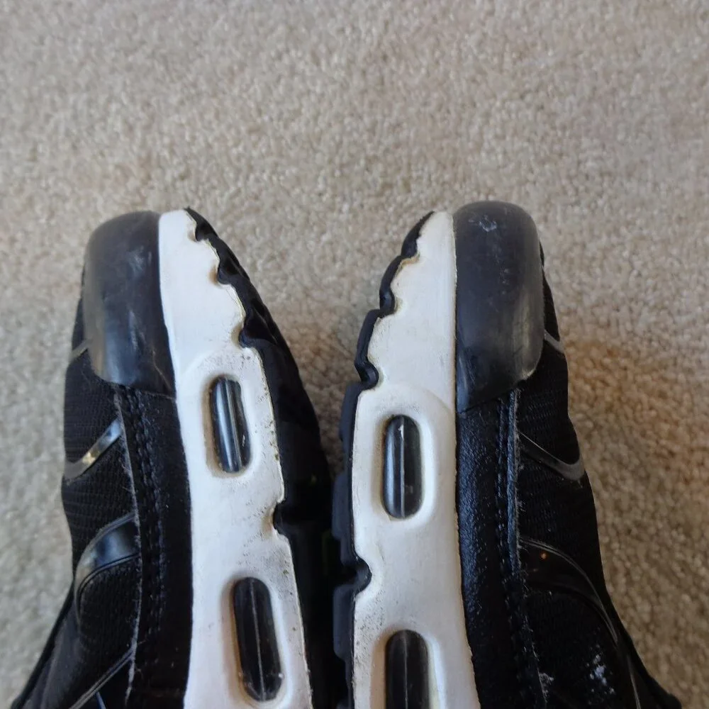 NIKE Kids Air Max Plus I GS Black Volt ‎ DM3264-001 Size 6.5Y