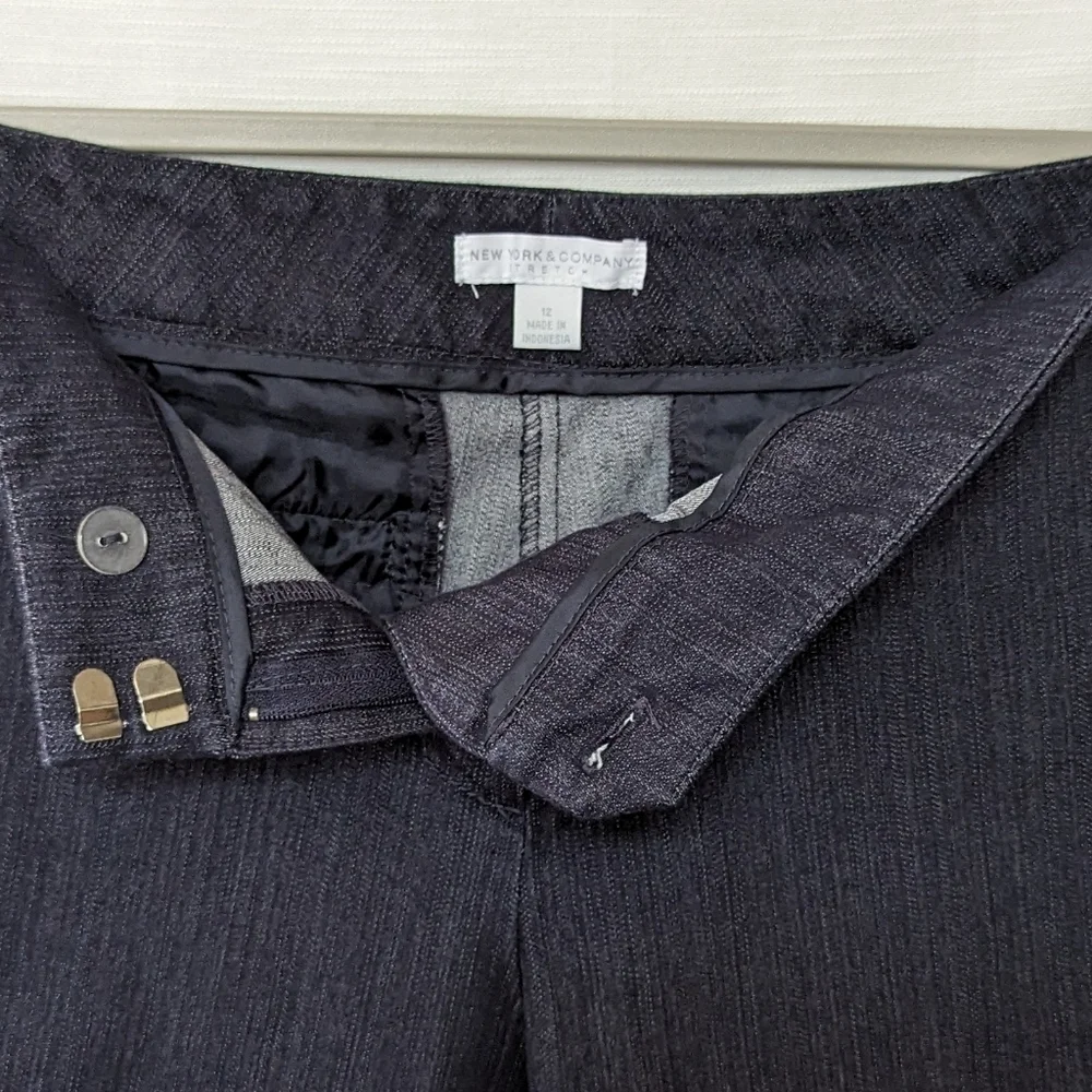 New York‎ & Co. Lightweight Denim Crops