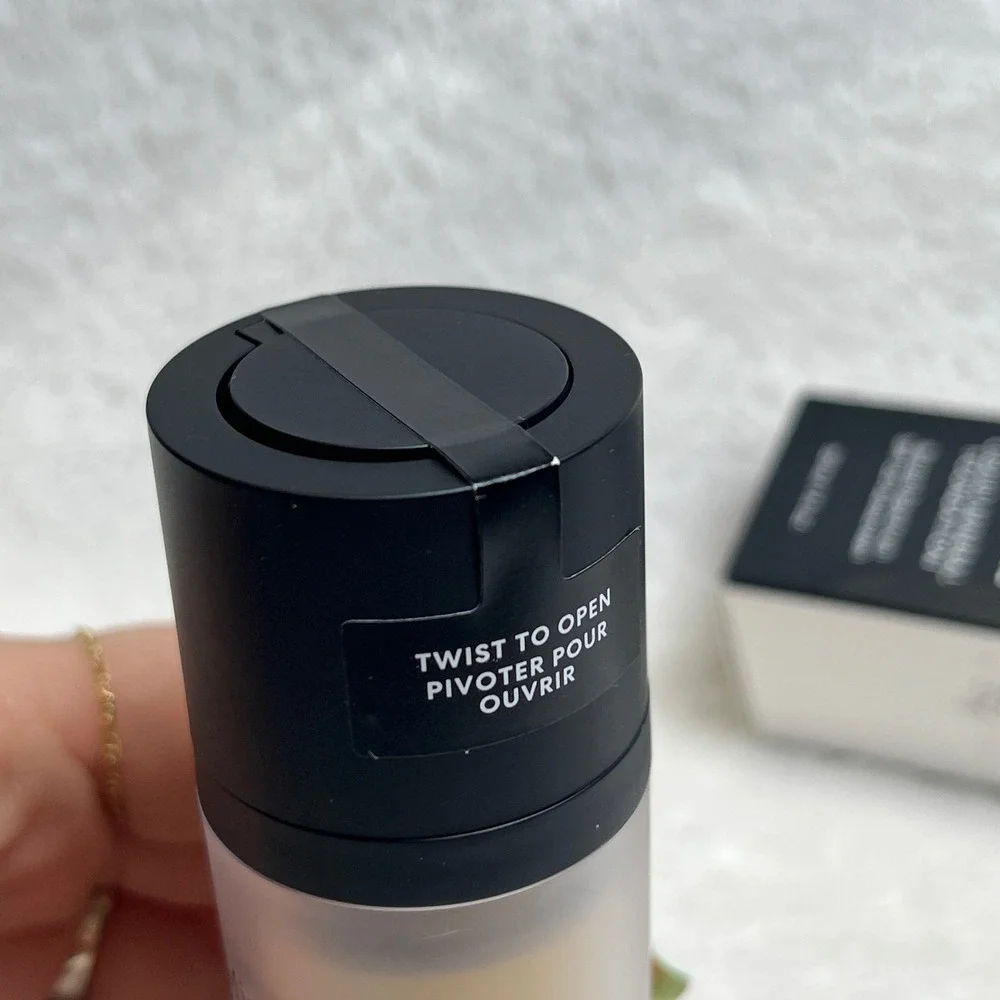 bareMinerals Original Liquid Mineral Foundation Golden Beige 13 SPF 20 -‎ NEW