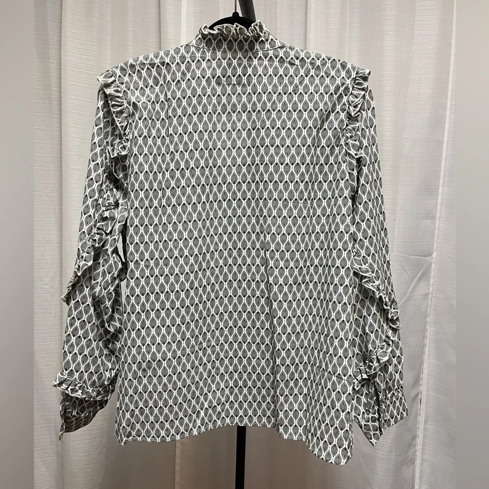shirt by