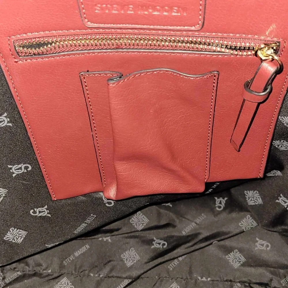 Steve Madden style hobo steve