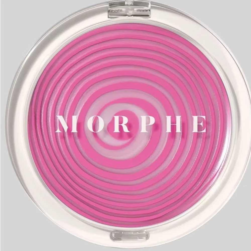 Morphe vibrant pink