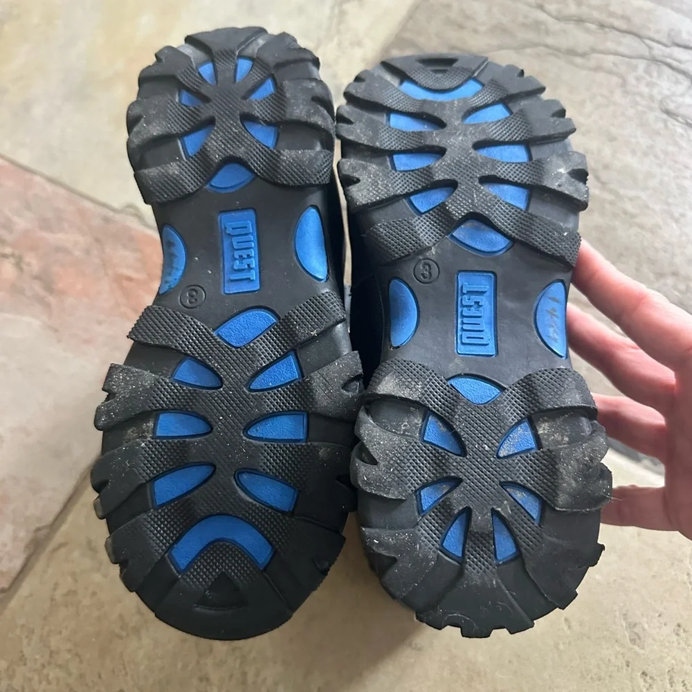 Quest black insulated
