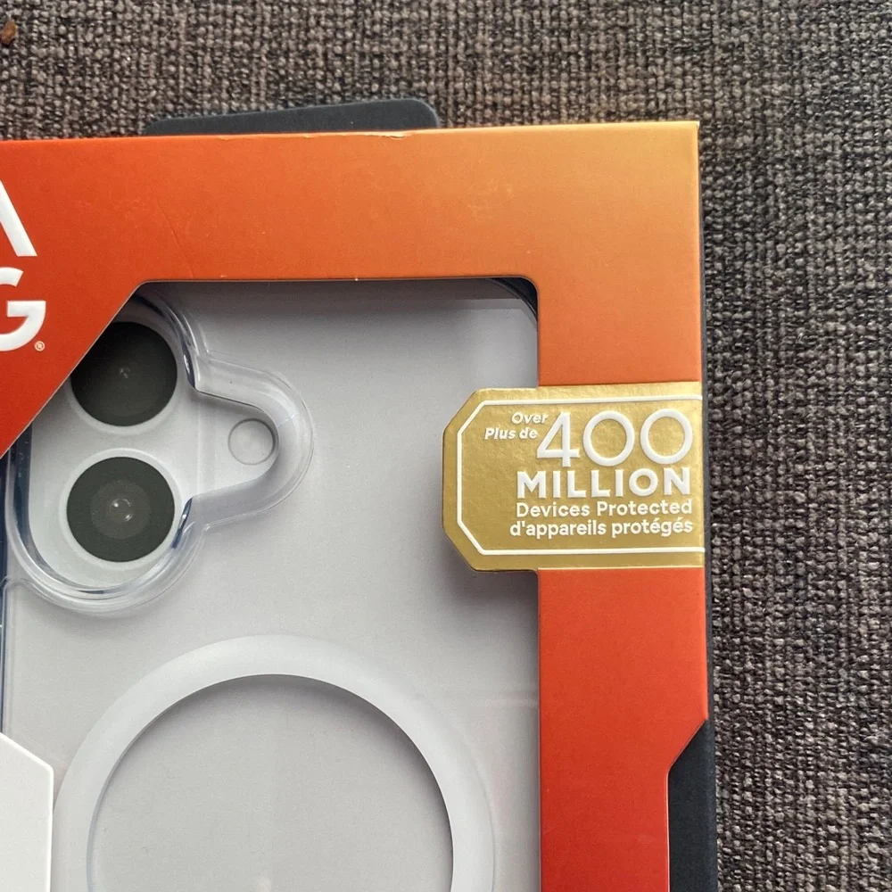 ZAGG clear kickstand