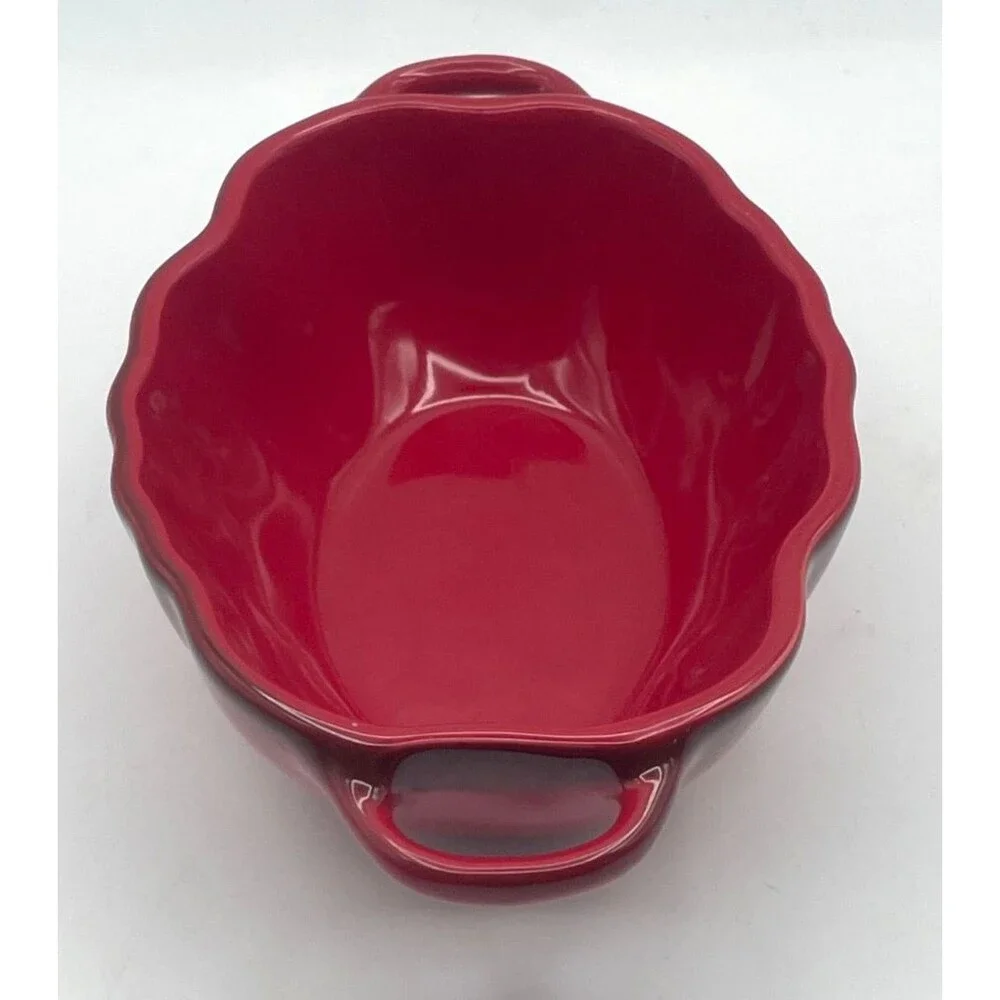 Staub petite tomato