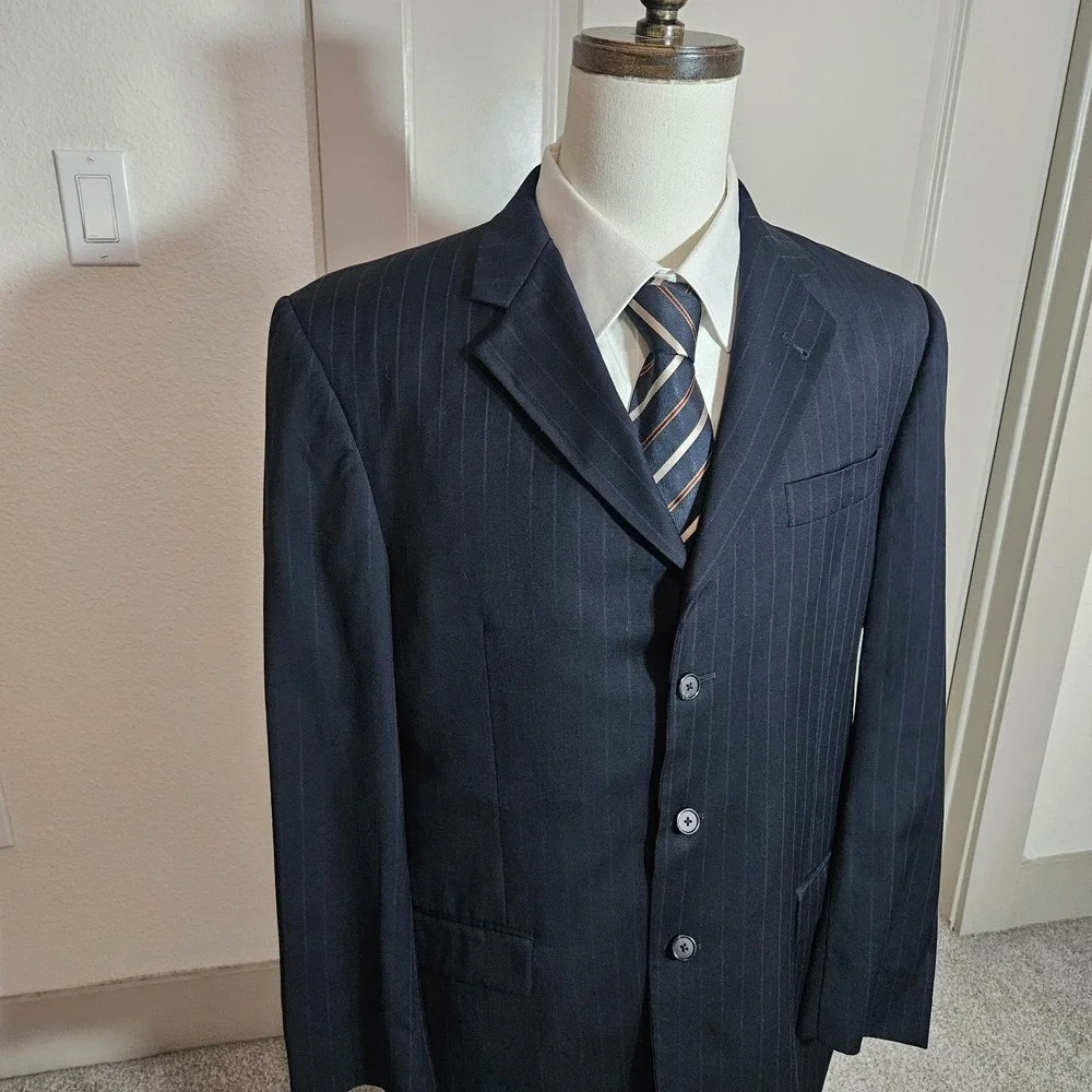 Burberry 42l wool