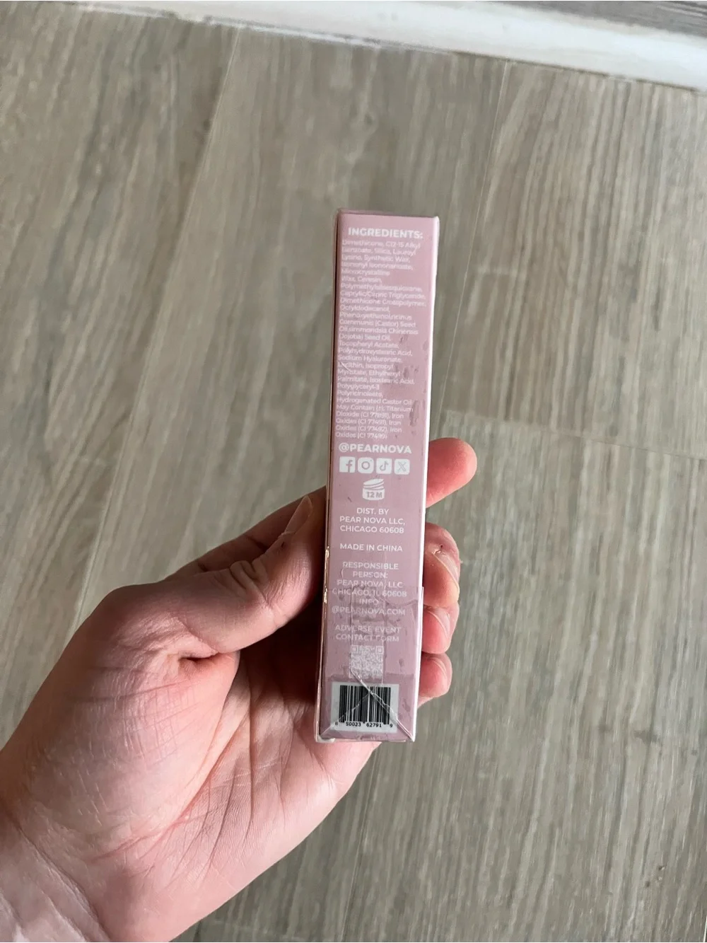 Pear Nova new box