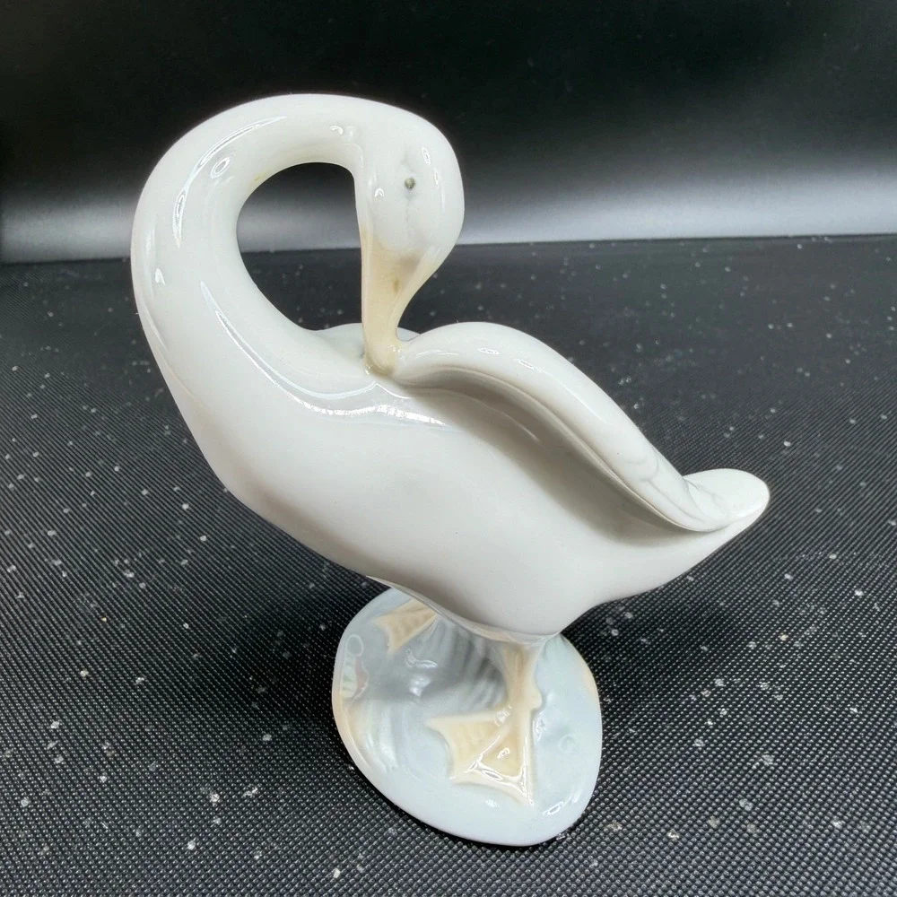 Lladro porcelain figurine